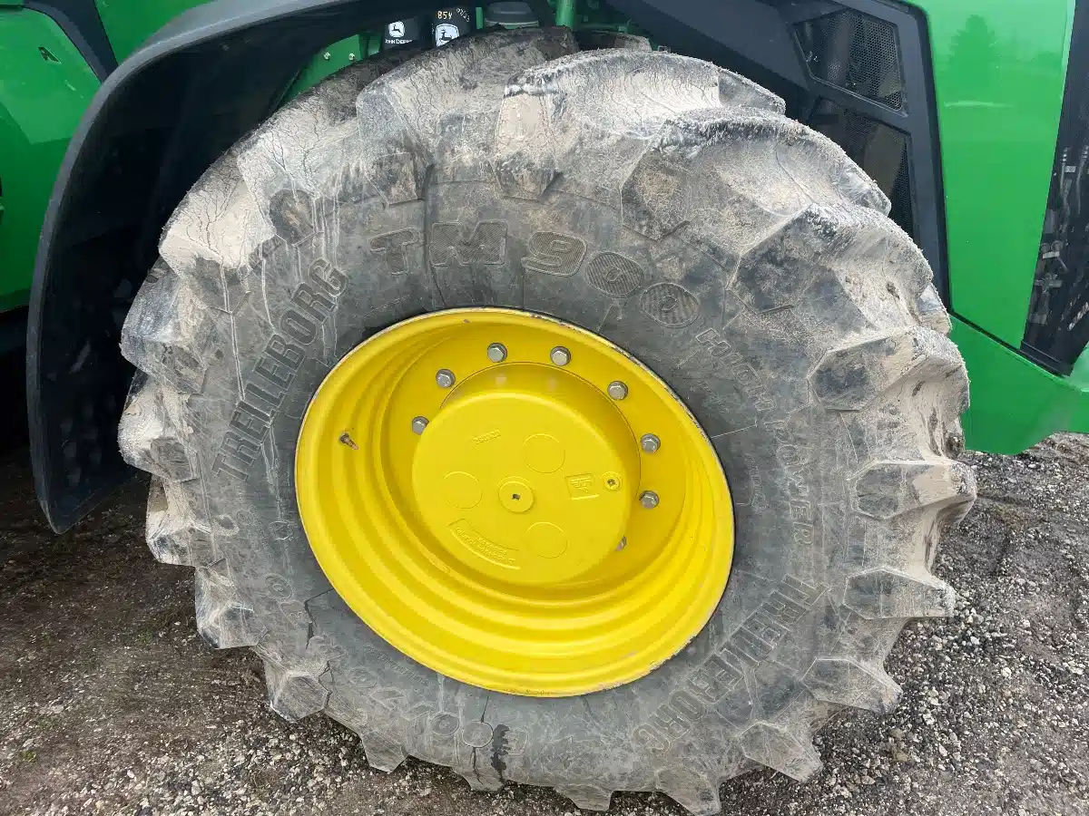 Gallery image 2 for Used 2021 John Deere 8R 340 Tractor