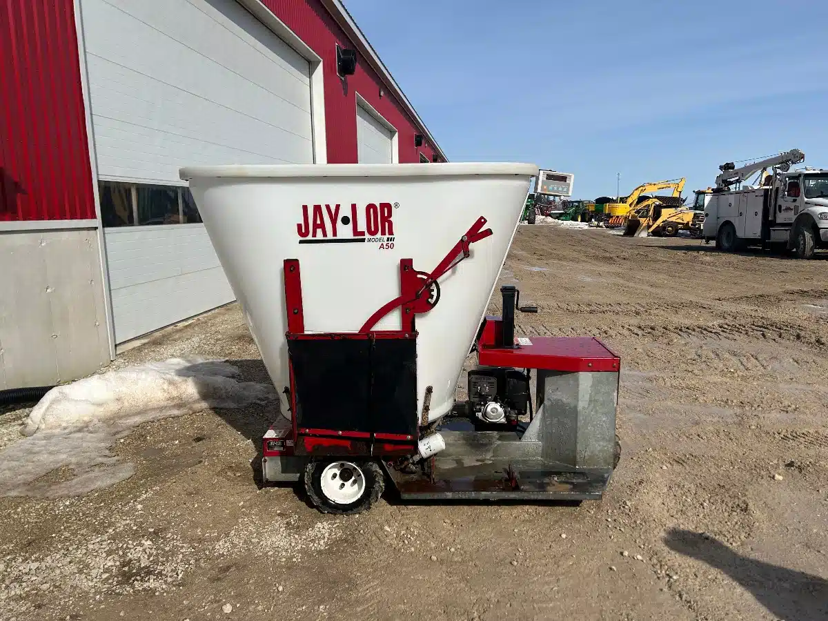 Used 2011 Jaylor A50 TMR Mixer