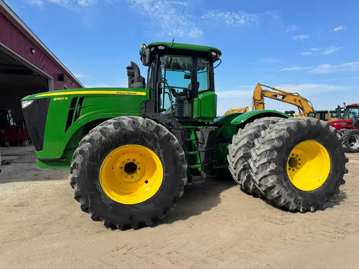 Gallery image 2 for Used 2014 John Deere 9360R Tractor