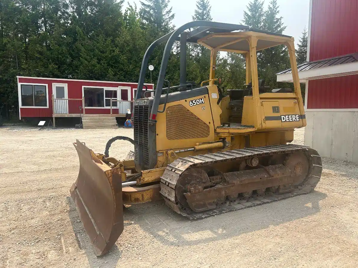 Gallery image 2 for Used 2006 DEERE 650H LT Dozer