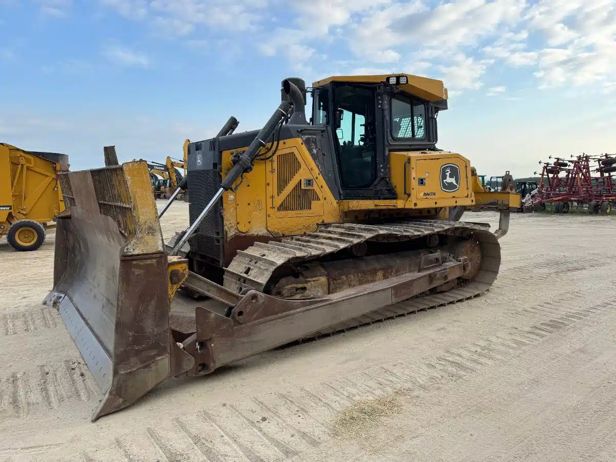 Gallery image 1 for Used 2020 John Deere 850L WLT Dozer