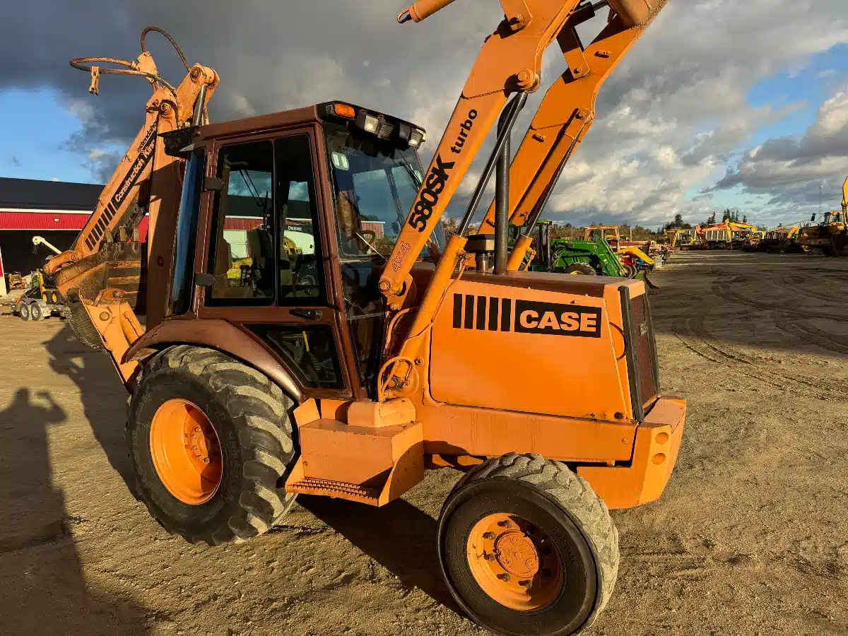 Gallery image 2 for Used 1994 Case 580 SUPER K Backhoe Loader