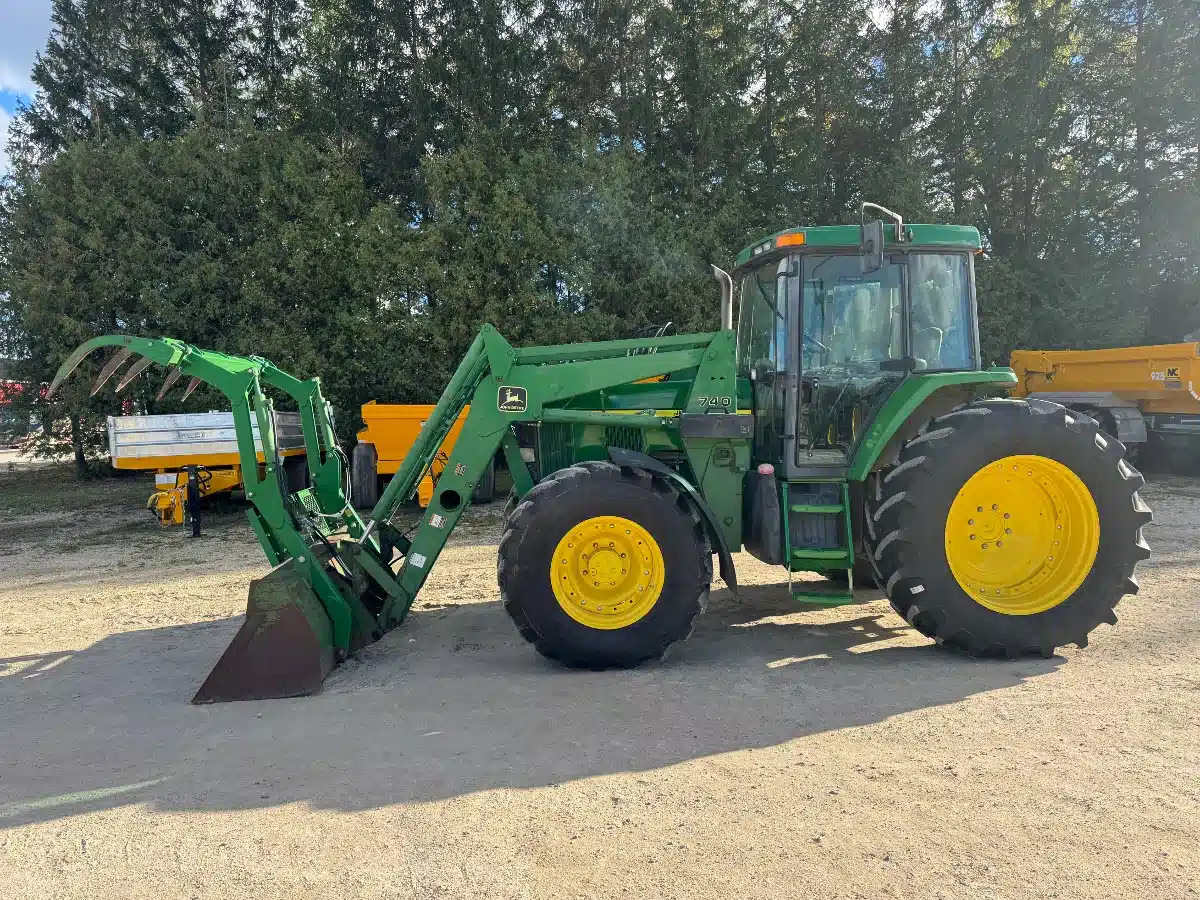Gallery image 1 for Used 2000 John Deere 7410 Tractor