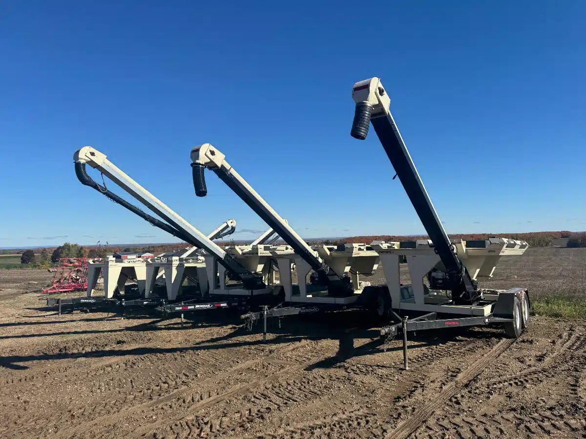Used 2017 Meridian 4SE Seed Tender