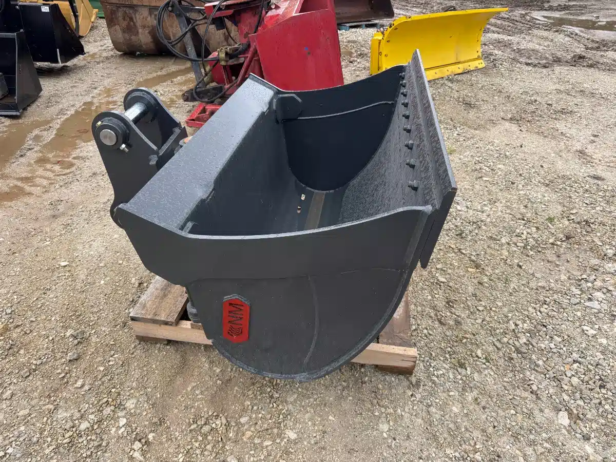Used 2025 NM Attachments bucket