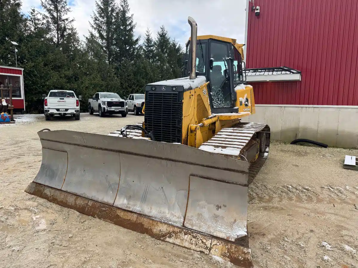 Gallery image 2 for Used 2012 John Deere 750J Dozer