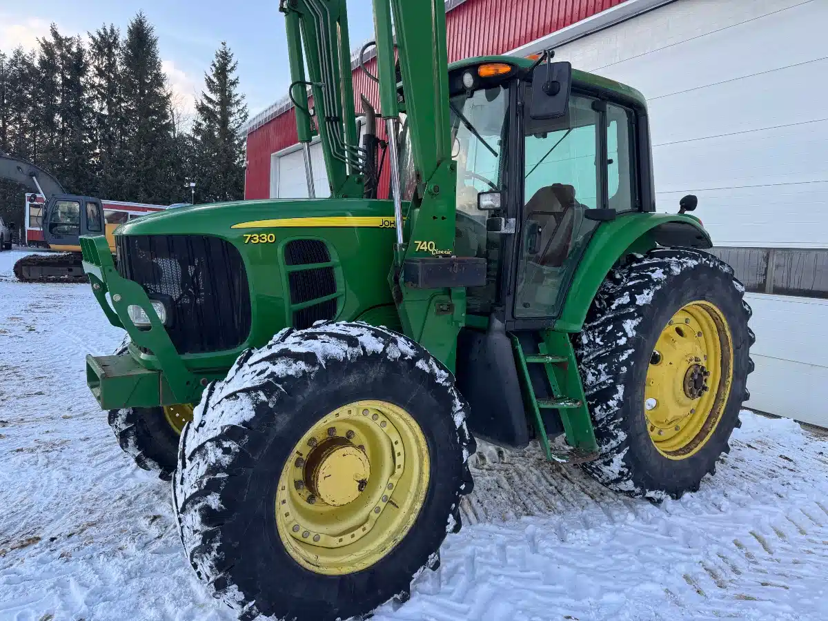 Gallery image 1 for Used 2008 John Deere 7330 Tractor
