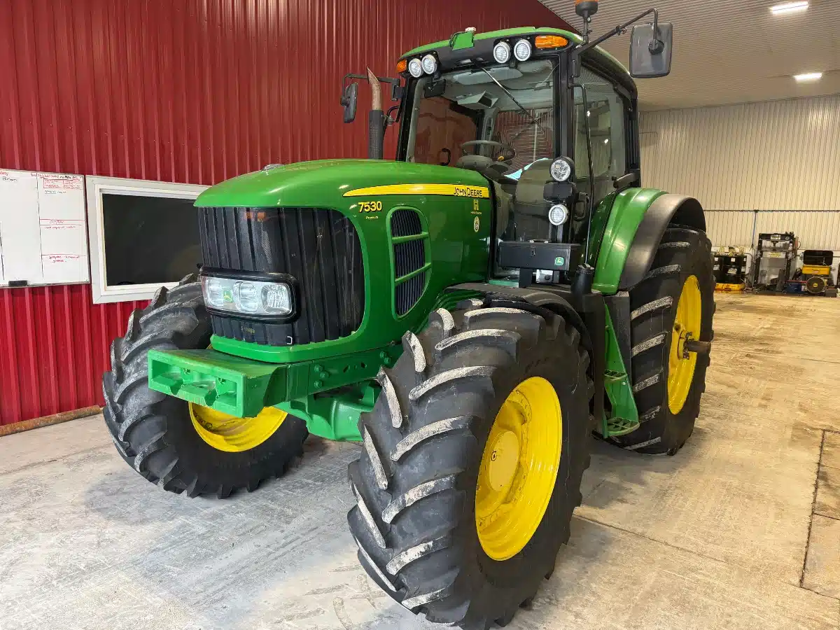 Gallery image 2 for Used 2011 John Deere 7530 PREMIUM Tractor