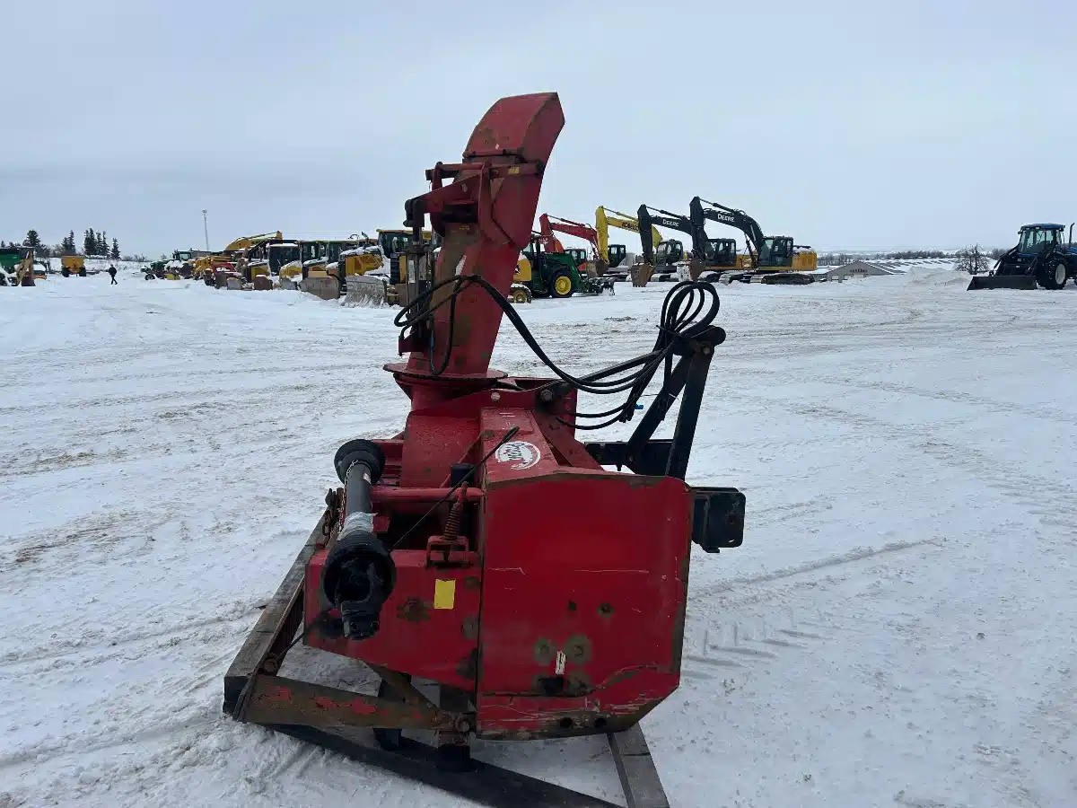 Gallery image 2 for 2018 Pronovost P-920-IV Snow Blower