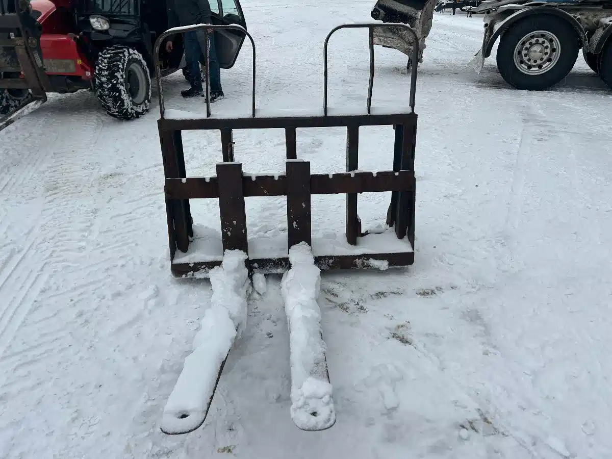 Gallery image 1 for 2020 HLA Attachments Case 580 Pallet Fork