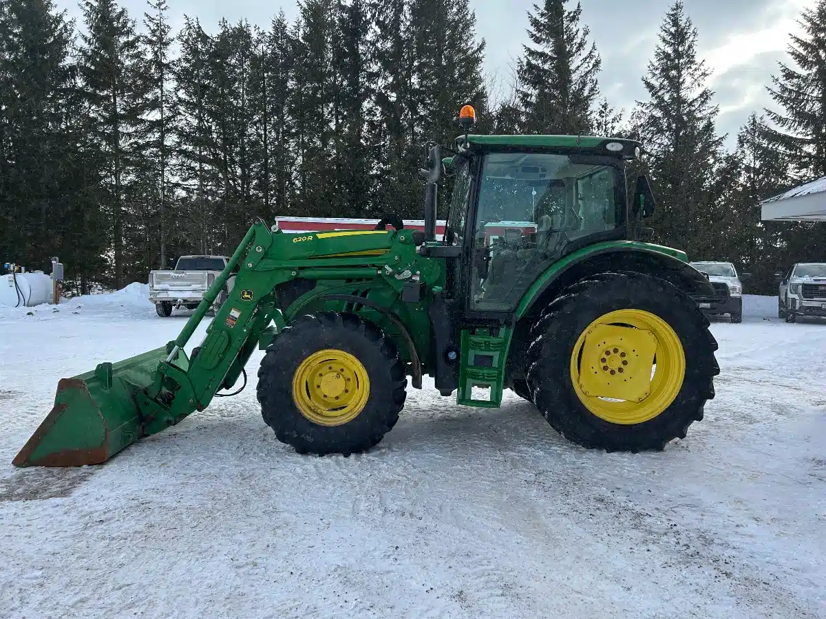 Gallery image 1 for 2019 John Deere 6120R Tractor