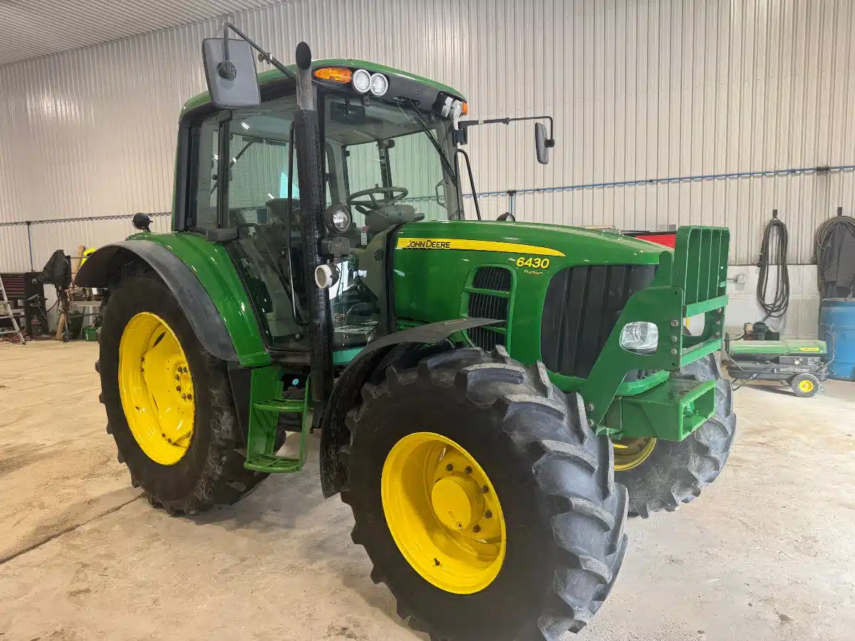 Gallery image 1 for 2008 John Deere 6430 PREMIUM Tractor