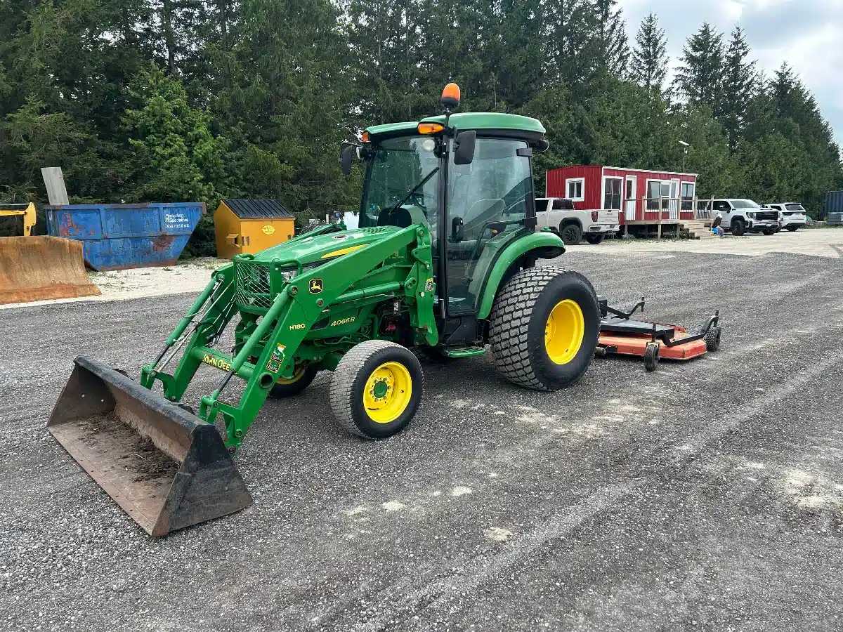 Gallery image 2 for 2018 John Deere 4066R Tractor