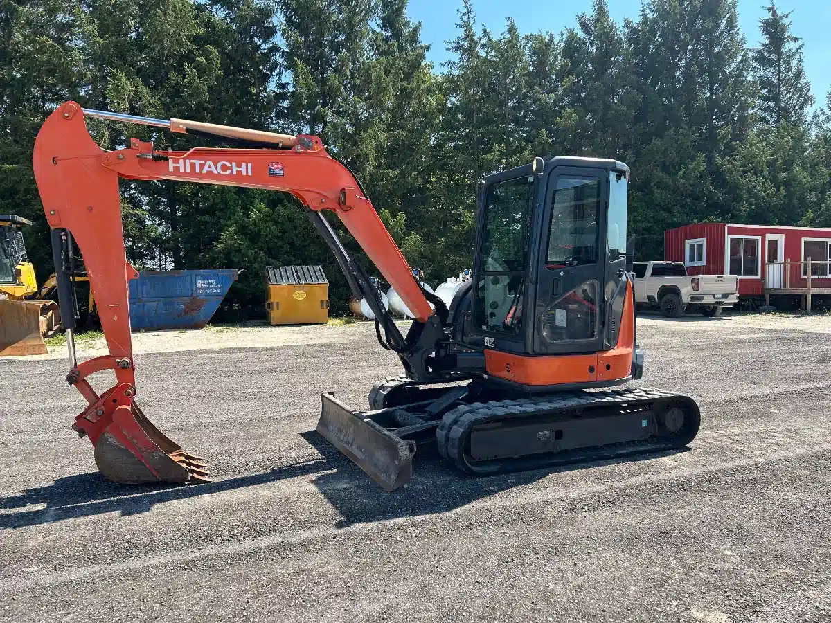 Photo de la Galerie 1 pour 2014 Hitachi ZX50U-5 Excavatrice