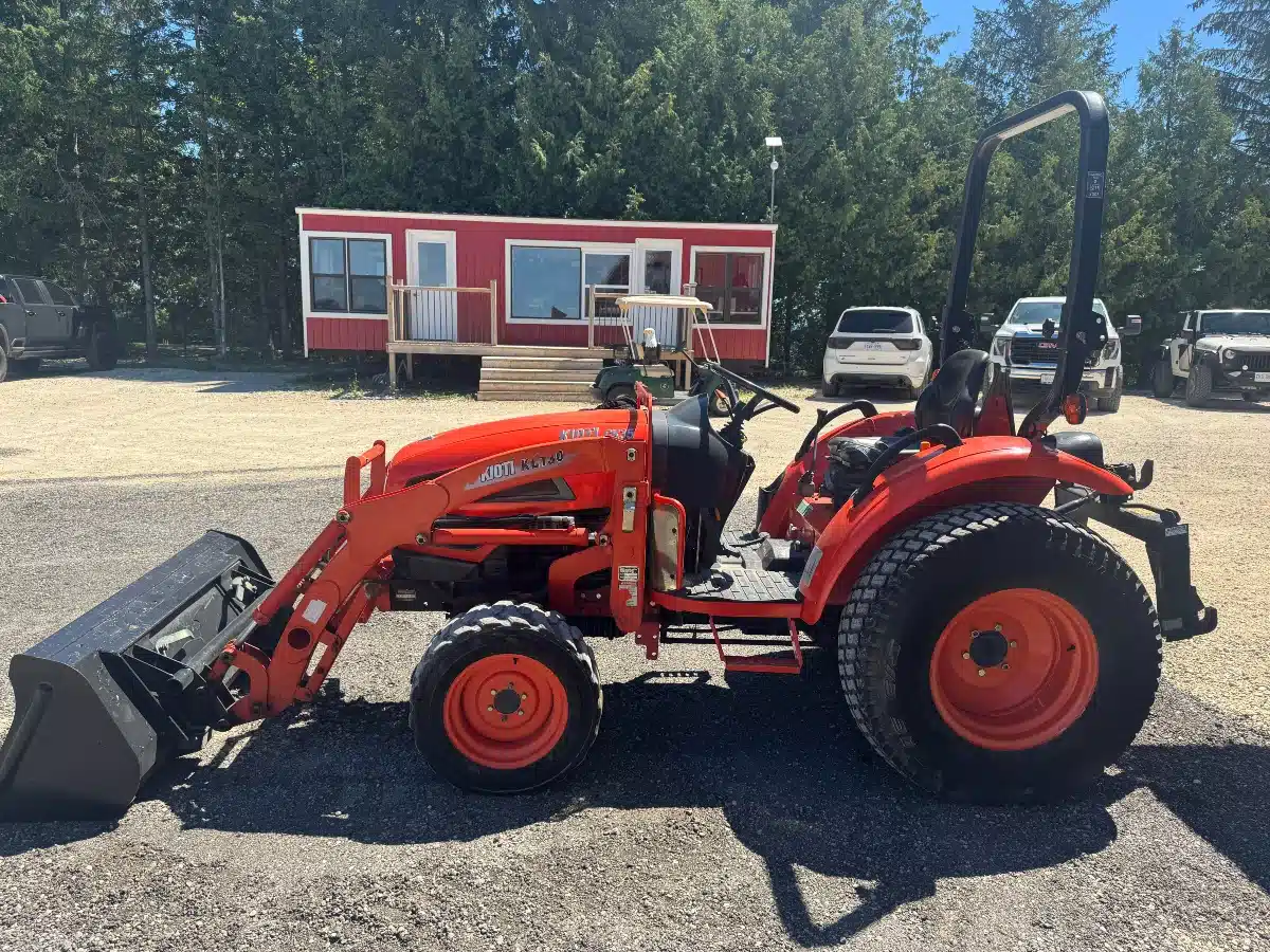 Gallery image 1 for Kioti CK35 HST Tractor