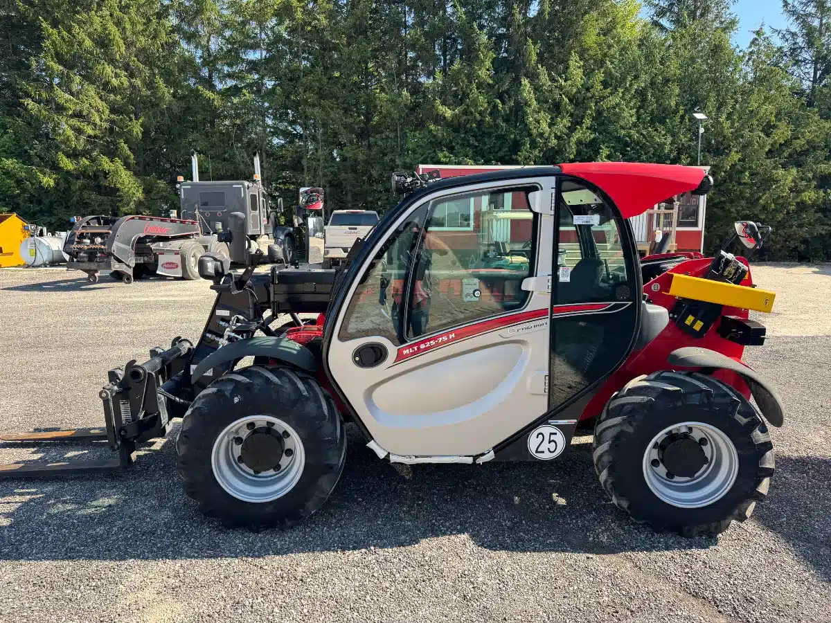 Gallery image 1 for 2024 Manitou MLT 625-75H TeleHandler
