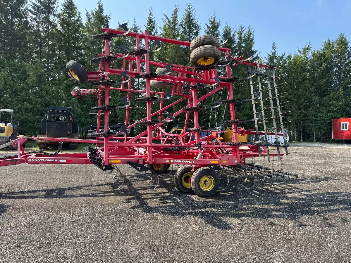 Photo de la Galerie 2 pour 2013 Sunflower 5035 Cultivateur