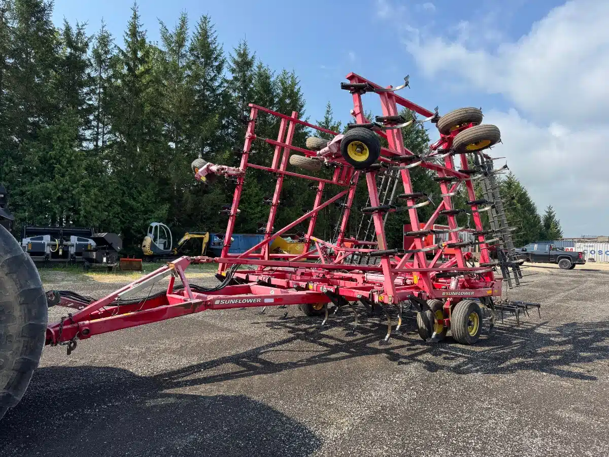Photo de la Galerie 1 pour 2013 Sunflower 5035 Cultivateur