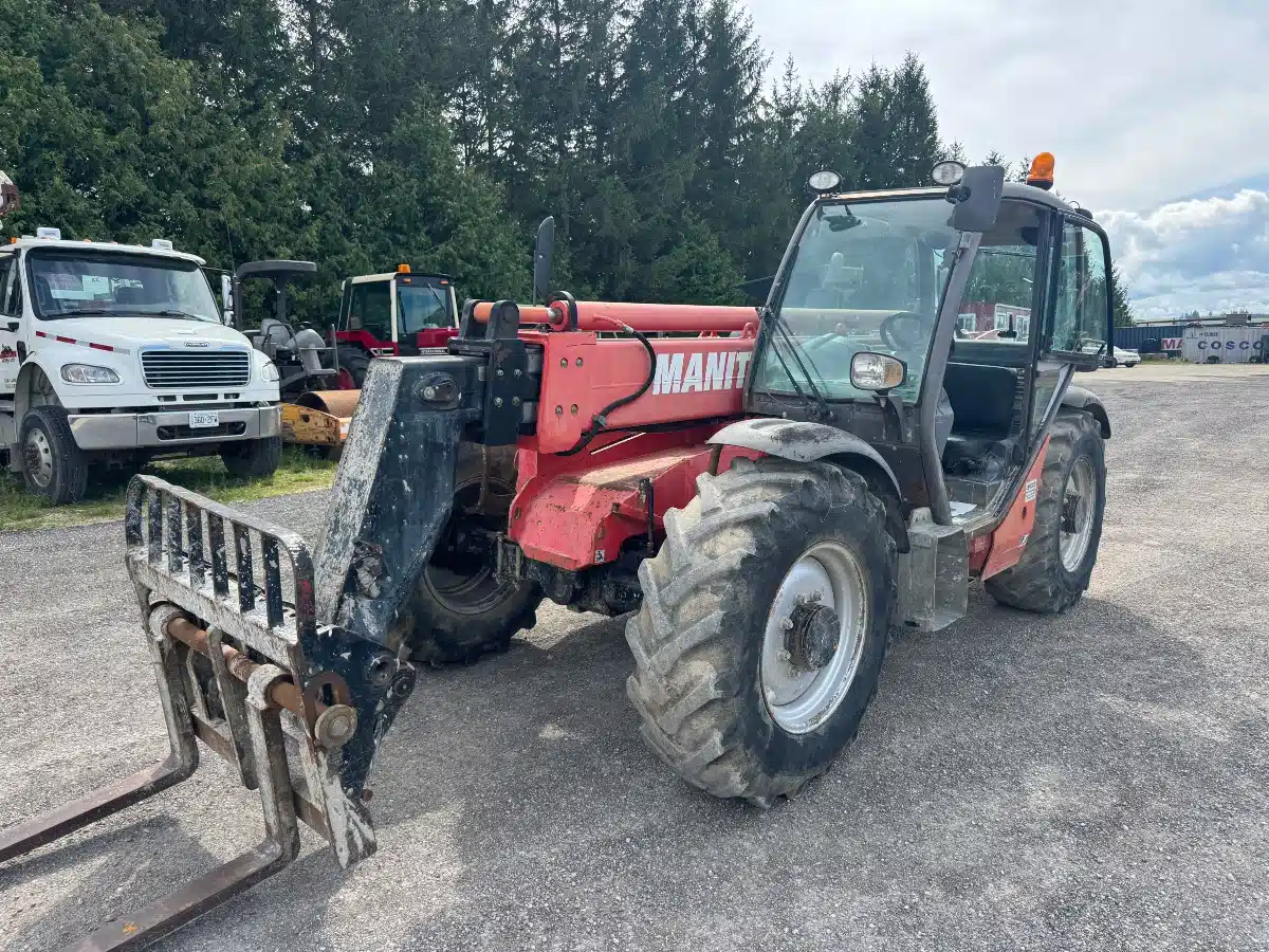 Gallery image 2 for 2010 Manitou MT1033HLT TeleHandler