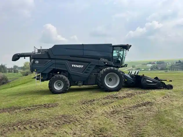Gallery image 2 for Used 2019 Fendt IDEAL 8 Combine