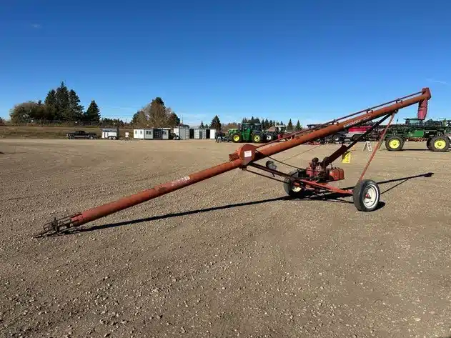 Used Sakundiak HD7-33 Grain Auger