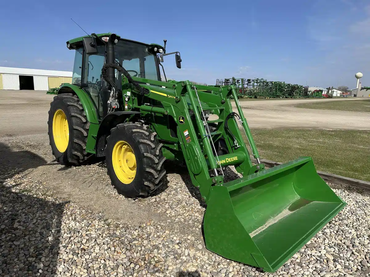 Gallery image 2 for Used 2022 John Deere 5090M Tractor