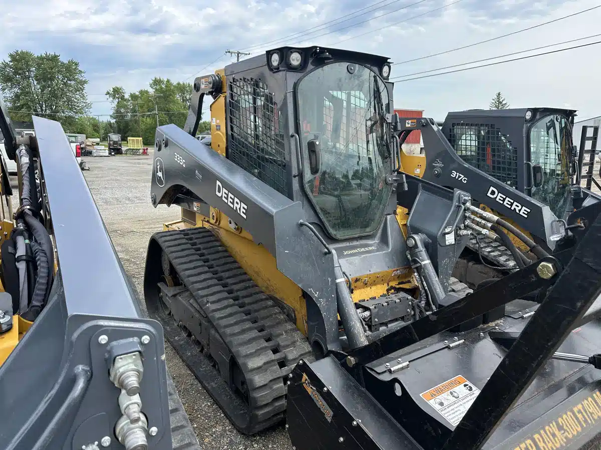 Gallery image 2 for Used 2021 John Deere 333G Track Loader