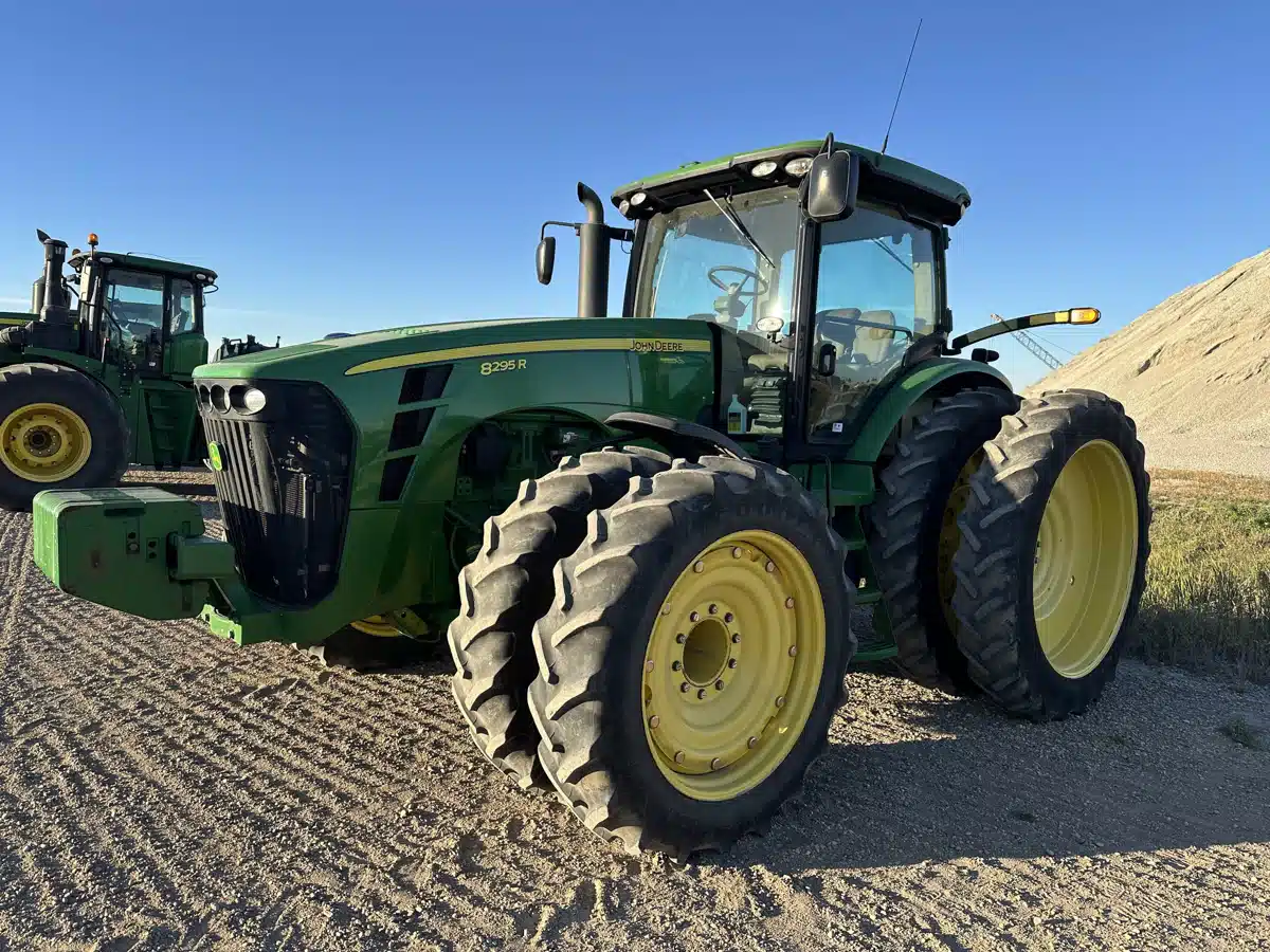 Gallery image 1 for Used 2010 John Deere 8295R Tractor