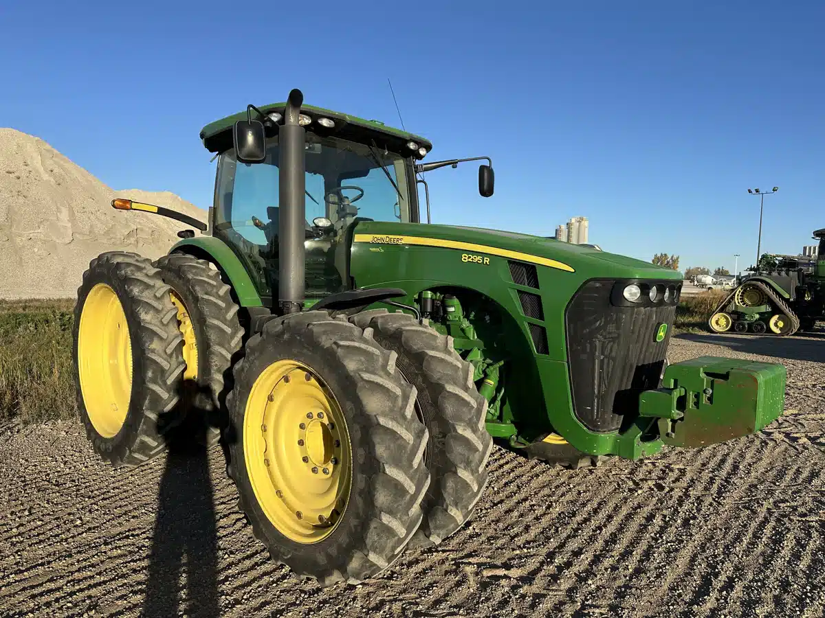 Gallery image 2 for Used 2010 John Deere 8295R Tractor