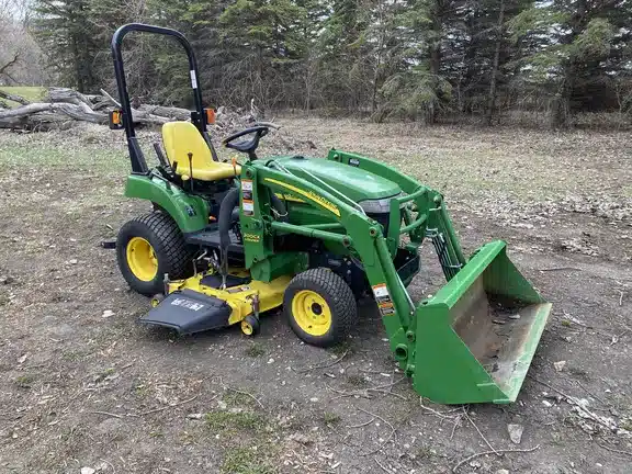 Image for Used 2007 John Deere 2305 Tractor