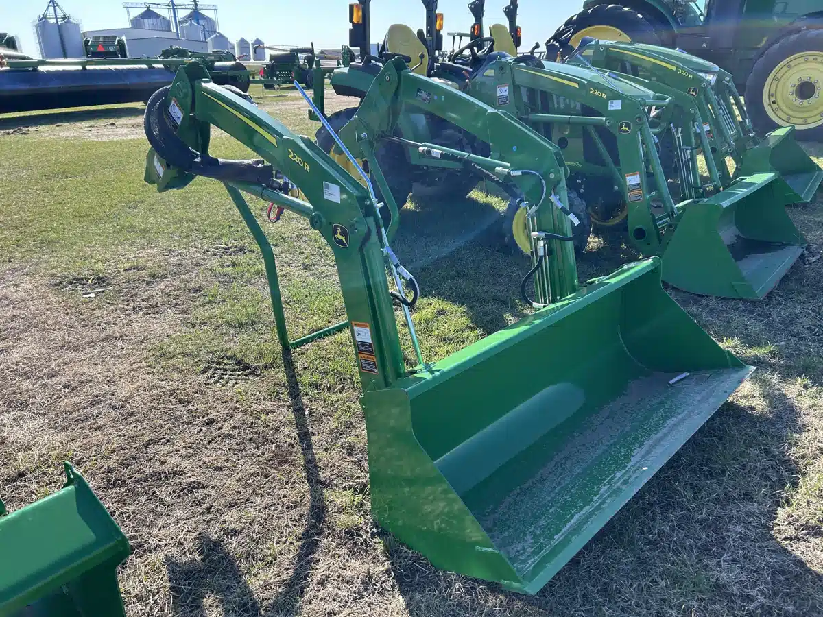 Gallery image 2 for Used 2023 John Deere 220R Front End Loader