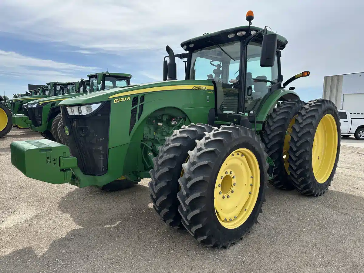 Gallery image 2 for Used 2018 John Deere 8320R Tractor