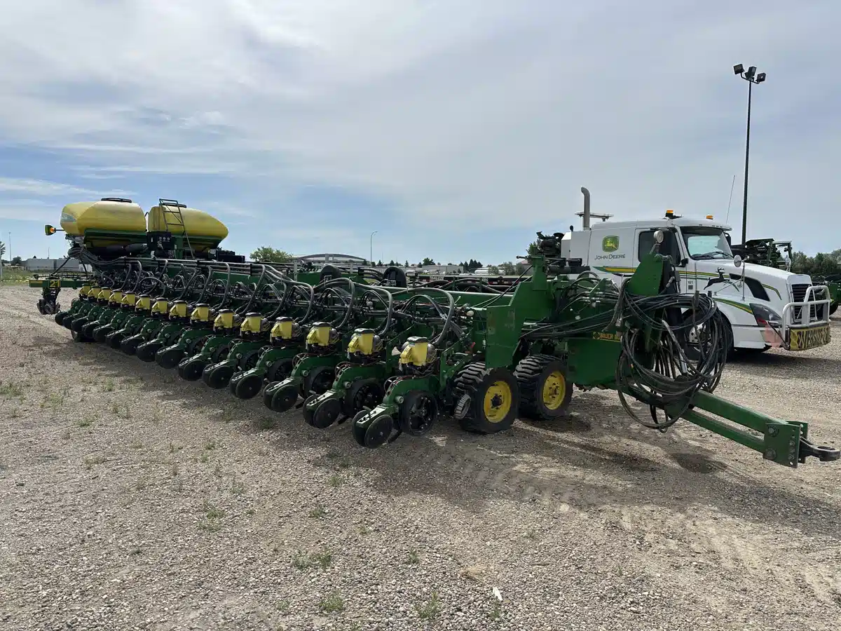 Gallery image 1 for Used 2011 John Deere DB90 Planter