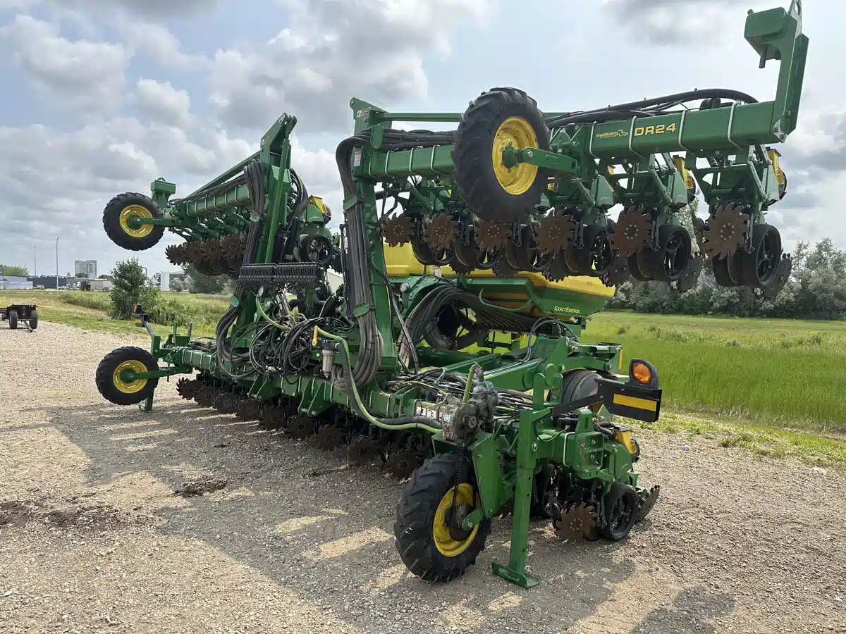 Gallery image 2 for Used 2024 John Deere DR24 Planter