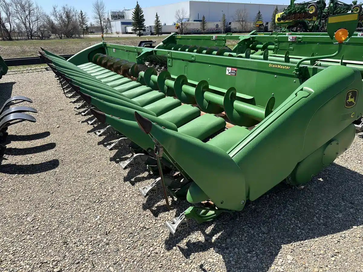 Gallery image 1 for Used 2013 John Deere 616C Header - Row Crop