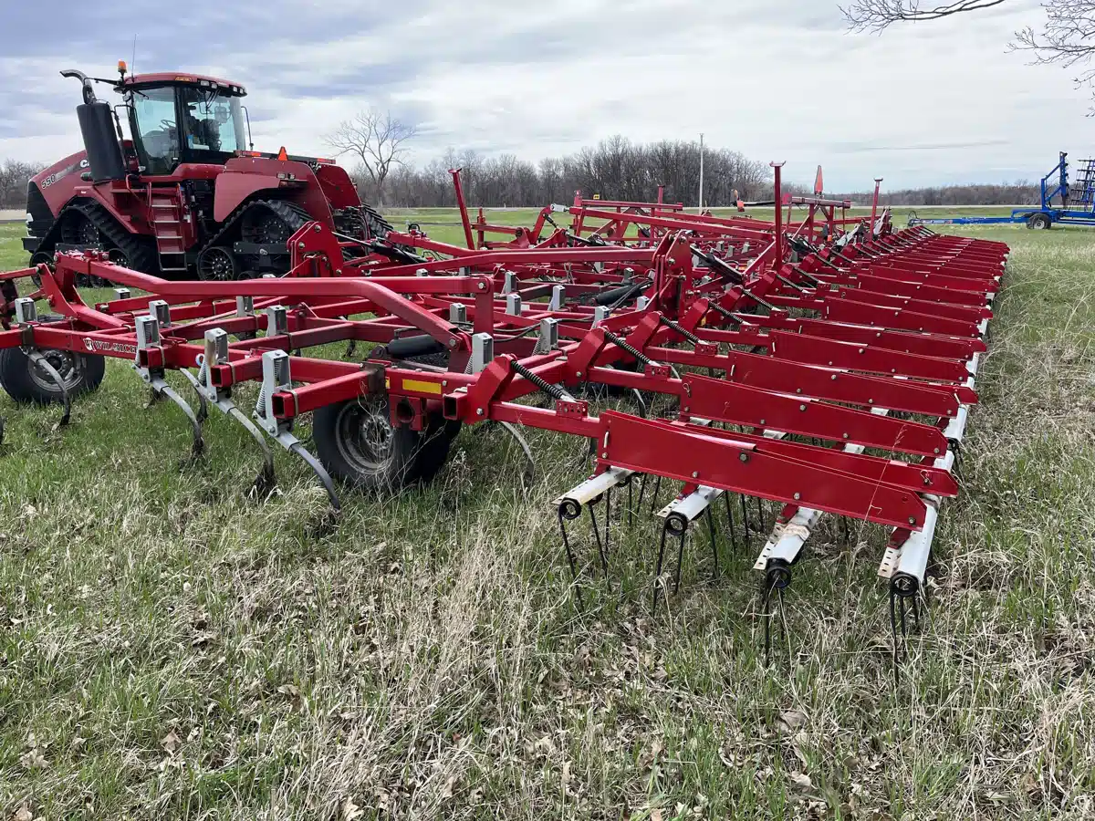 Gallery image 2 for Used 2014 Wil-Rich QX2 Cultivator