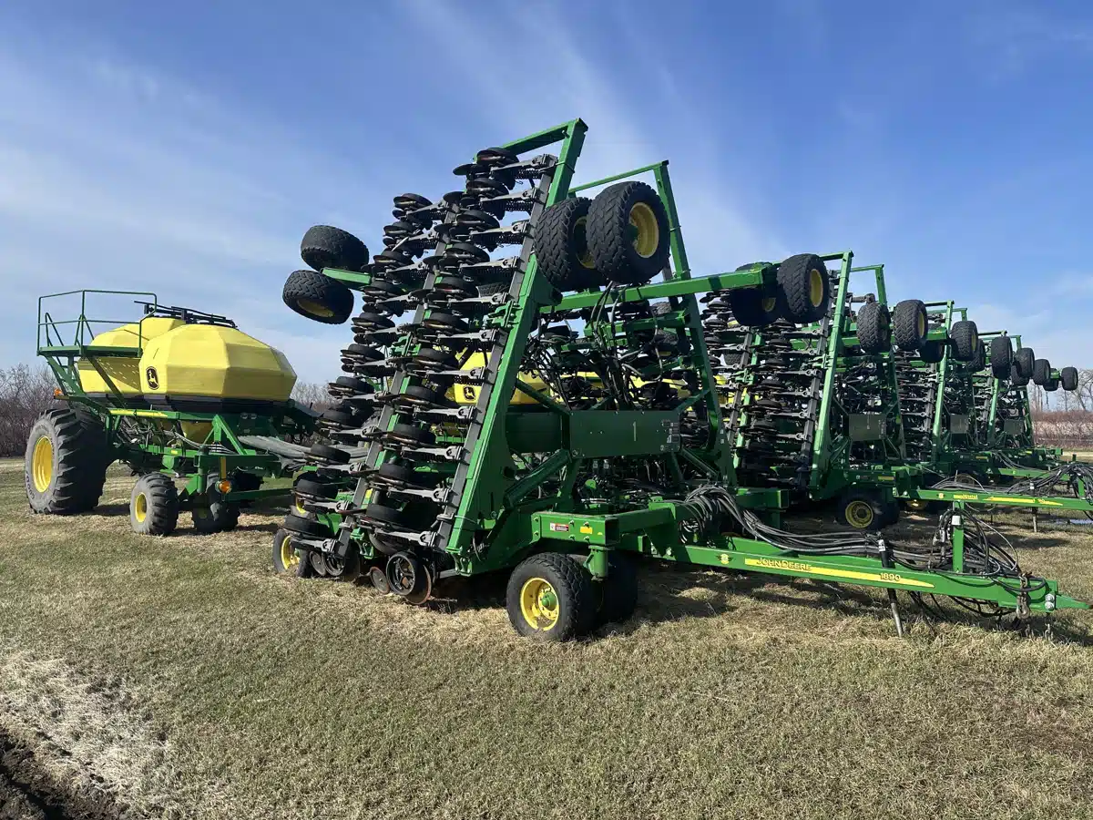 Gallery image 1 for Used 2016 John Deere 1890 Air Drill