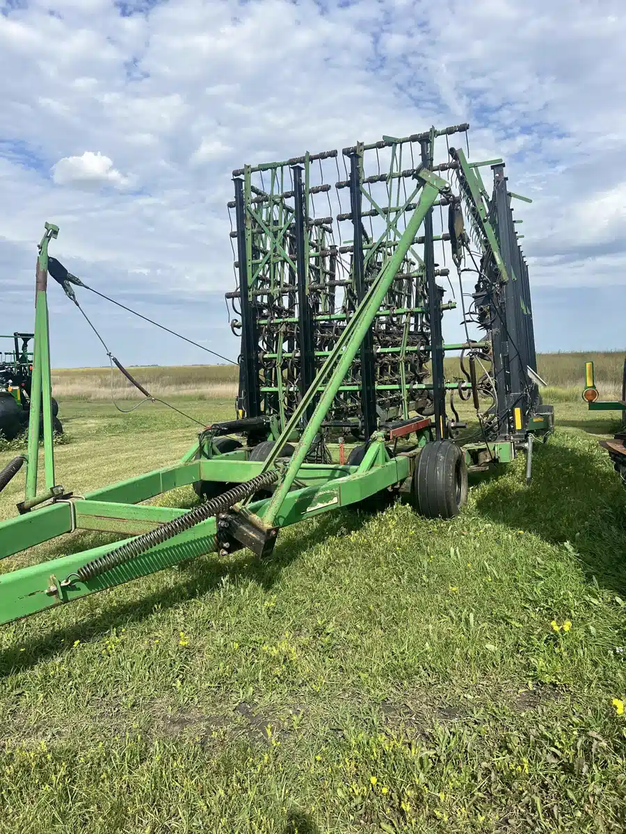 Gallery image 2 for Used 2001 B&B Technologies 70' SuperWeeder Field Finisher