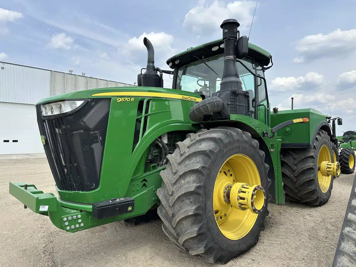 Gallery image 2 for Used 2016 John Deere 9570R Tractor