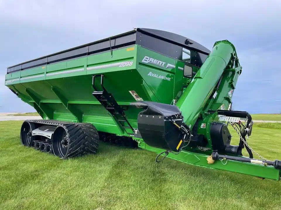 Gallery image 2 for New 2024 Brent 2098 Grain Cart