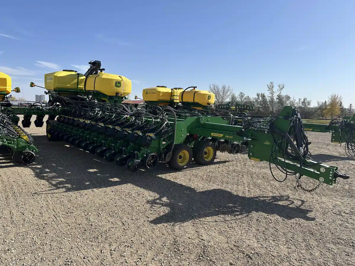 Gallery image 2 for Used 2022 John Deere DB66 Planter