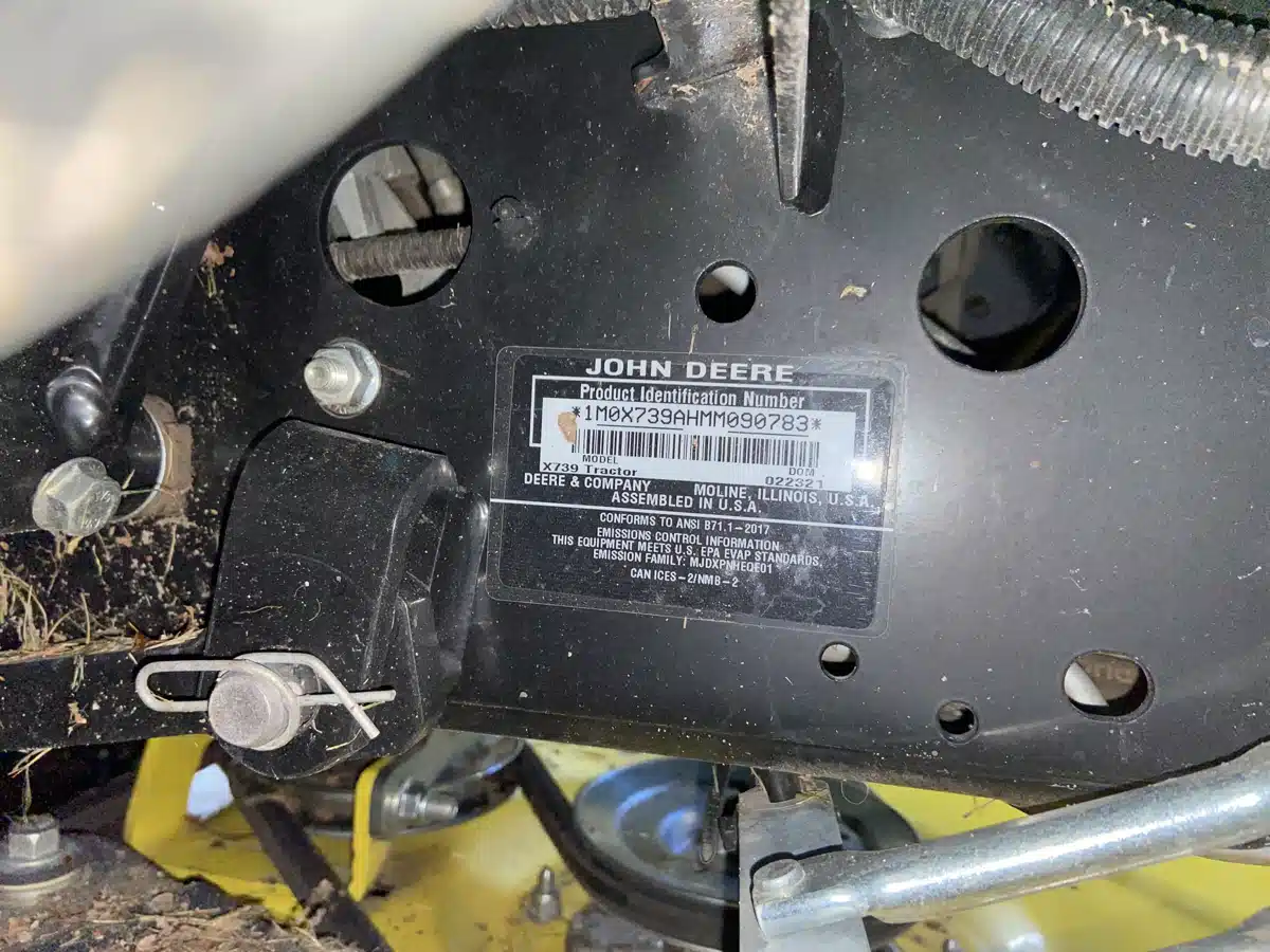 Gallery image 2 for Used 2021 John Deere X739 Lawn Tractor