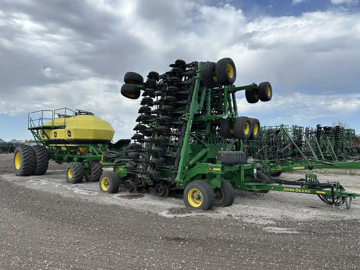 Gallery image 1 for Used 2021 John Deere 1890 Air Drill