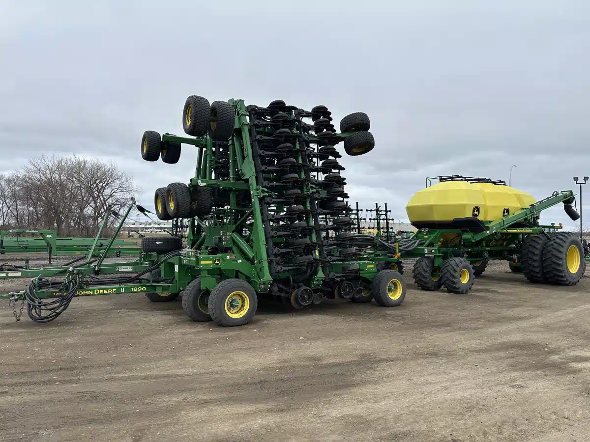 Gallery image 2 for Used 2021 John Deere 1890 Air Drill