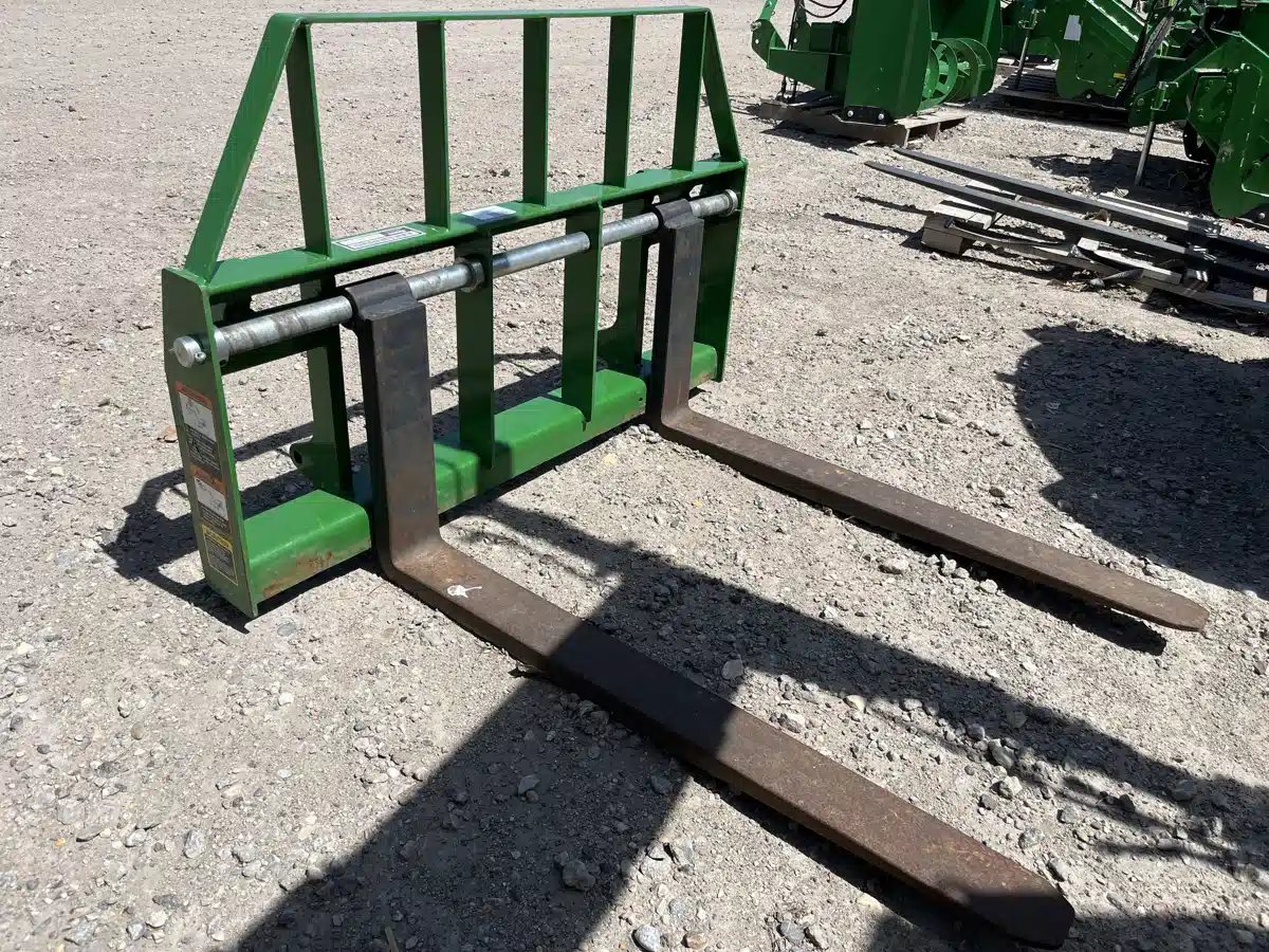 Gallery image 2 for Used 2019 Frontier AP13G Tractor