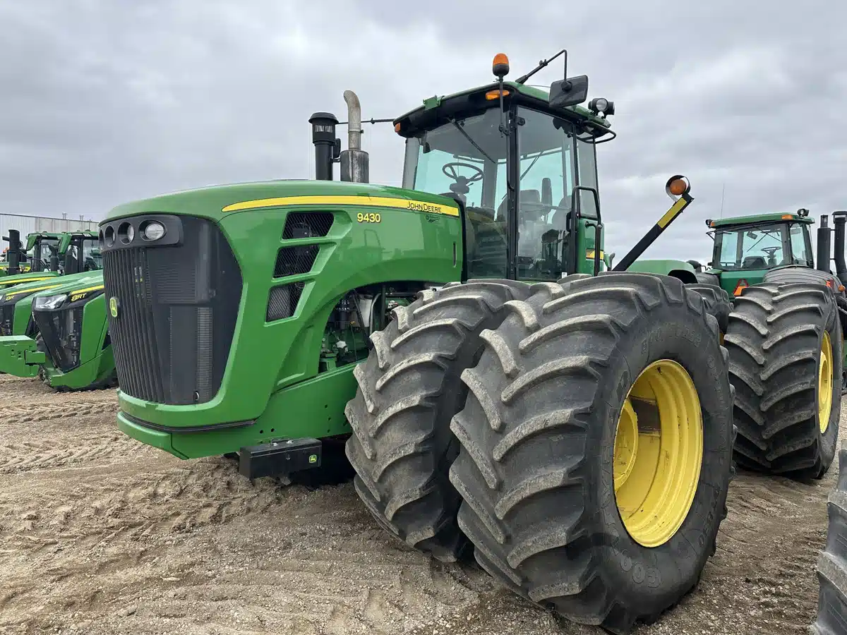 Gallery image 2 for Used 2010 John Deere 9430 Tractor
