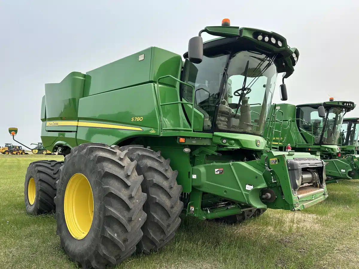 Gallery image 2 for Used 2019 John Deere S780 Combine