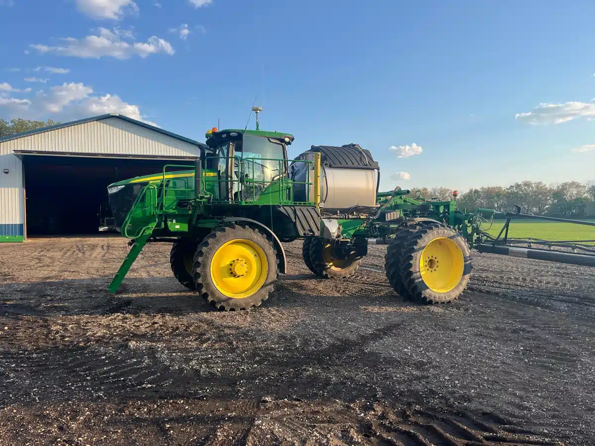 Gallery image 1 for Used 2021 John Deere R4044 Sprayer - Self Propelled