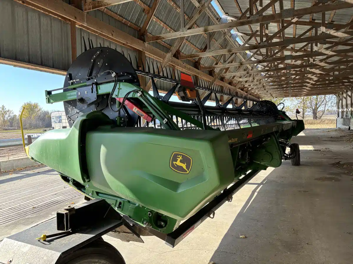 Gallery image 1 for Used 2023 John Deere RD35F Header Combine