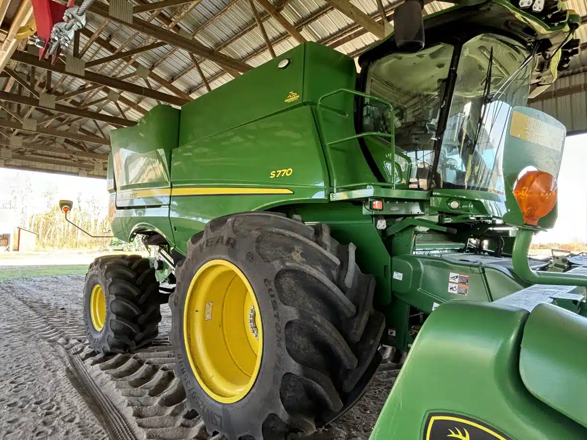 Gallery image 2 for Used 2023 John Deere S770 Combine